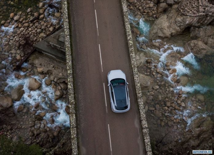 2018 Jaguar E-Pace - фотография 131 из 214