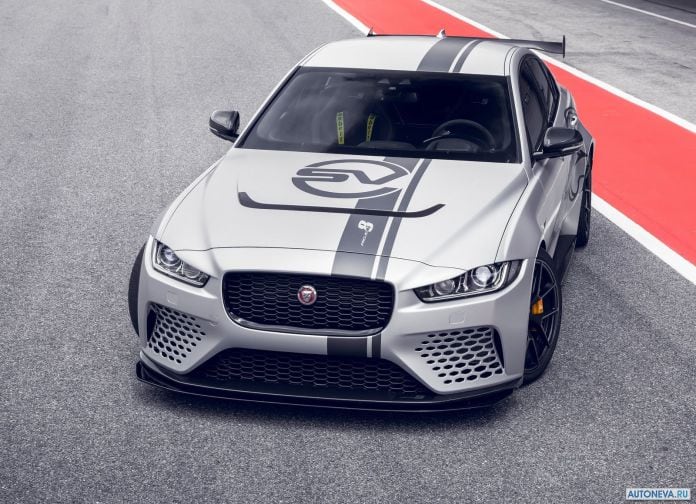 2018 Jaguar XE SV Project 8 - фотография 5 из 101