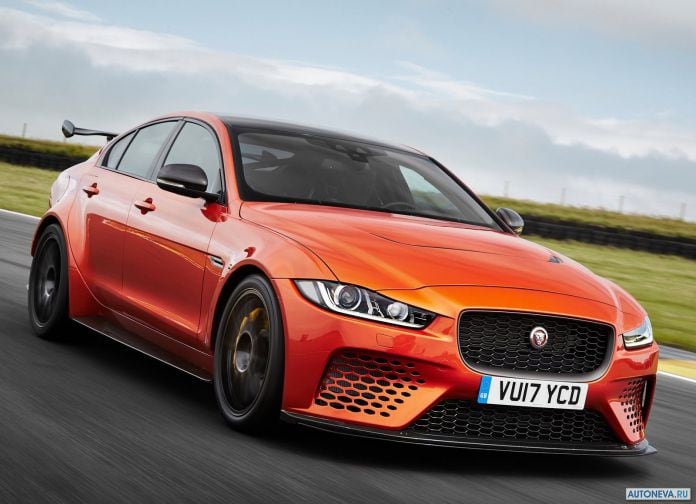 2018 Jaguar XE SV Project 8 - фотография 11 из 101