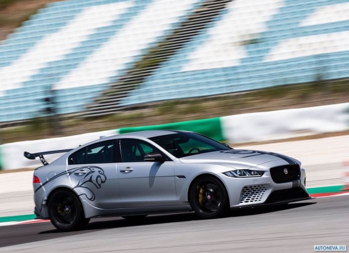 2018 Jaguar XE SV Project 8 - фотография 25 из 101