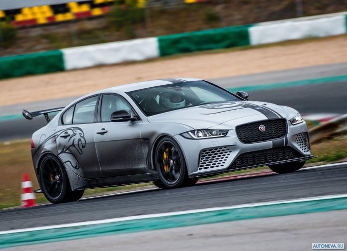 2018 Jaguar XE SV Project 8 - фотография 36 из 101