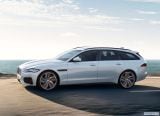 jaguar_2018_xf_sportbrake_020.jpg
