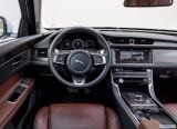 jaguar_2018_xf_sportbrake_084.jpg