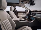 jaguar_2018_xf_sportbrake_095.jpg