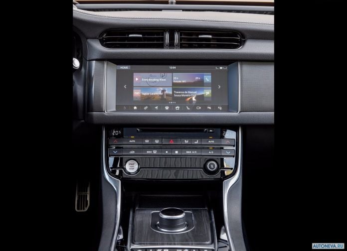 2018 Jaguar XF Sportbrake - фотография 200 из 211