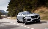 jaguar_2019_f_pace_svr_008.jpg