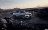 jaguar_2019_f_pace_svr_010.jpg