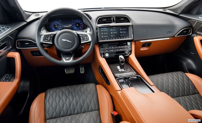 2019 Jaguar F-Pace SVR - фотография 22 из 40
