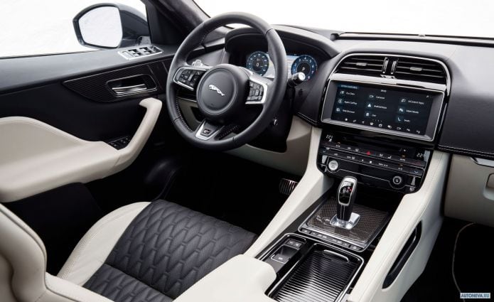 2019 Jaguar F-Pace SVR - фотография 24 из 40