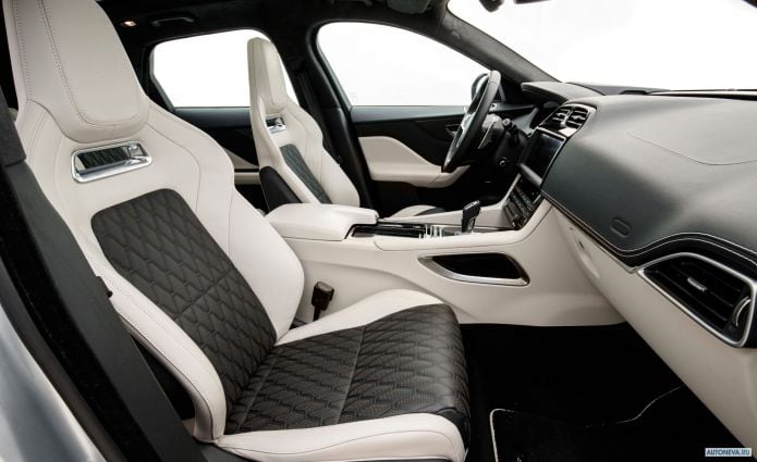 2019 Jaguar F-Pace SVR - фотография 25 из 40