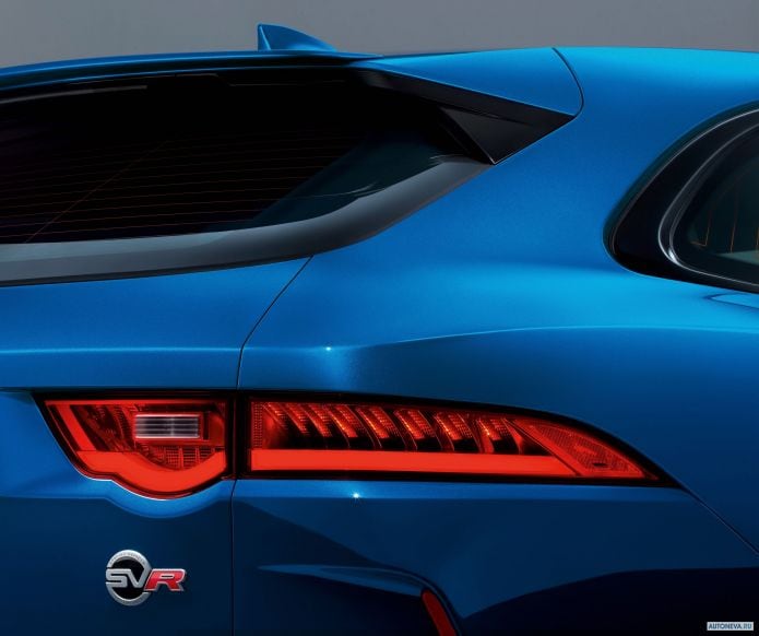 2019 Jaguar F-Pace SVR - фотография 31 из 40
