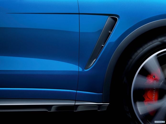 2019 Jaguar F-Pace SVR - фотография 32 из 40