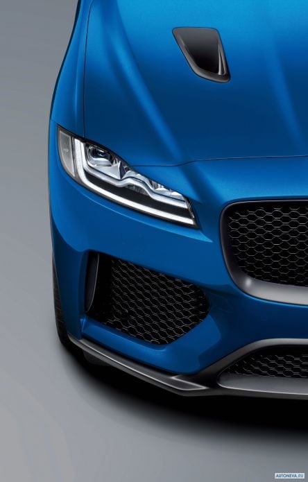 2019 Jaguar F-Pace SVR - фотография 39 из 40