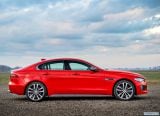 jaguar_2019_xe_300_sport_008.jpg