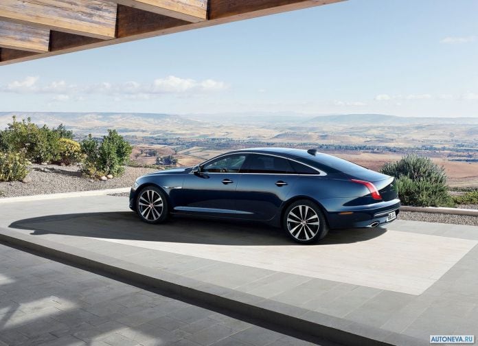 2019 Jaguar XJ50 - фотография 3 из 16