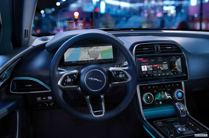 2020 Jaguar XE D180 HSE - фотография 10 из 24