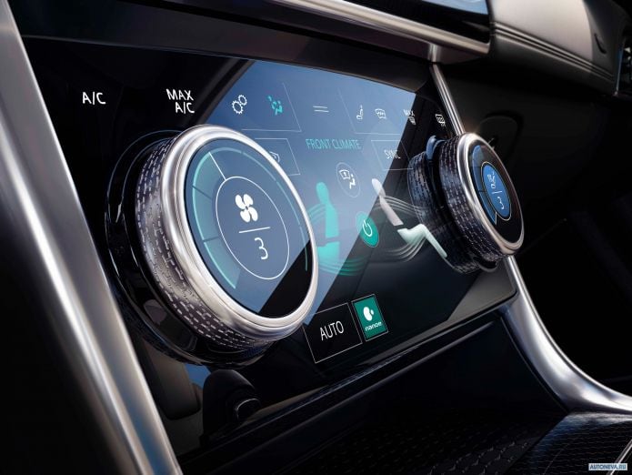 2020 Jaguar XE D180 HSE - фотография 13 из 24