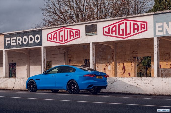 2020 Jaguar XE R-dynamic Reims Edition - фотография 13 из 40 2020 Jaguar XE R-dynamic Reims Edition - фотография 13 из 40