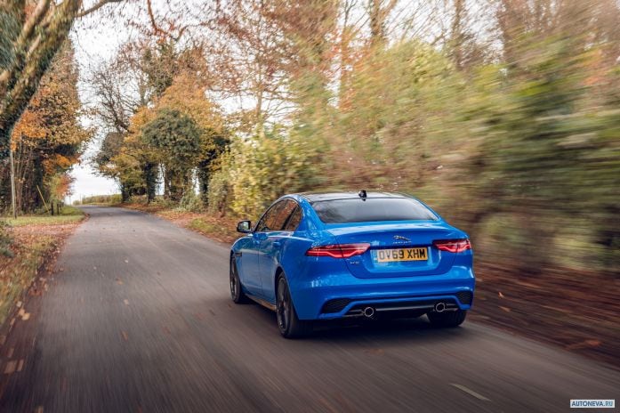 2020 Jaguar XE R-dynamic Reims Edition - фотография 19 из 40 2020 Jaguar XE R-dynamic Reims Edition - фотография 19 из 40