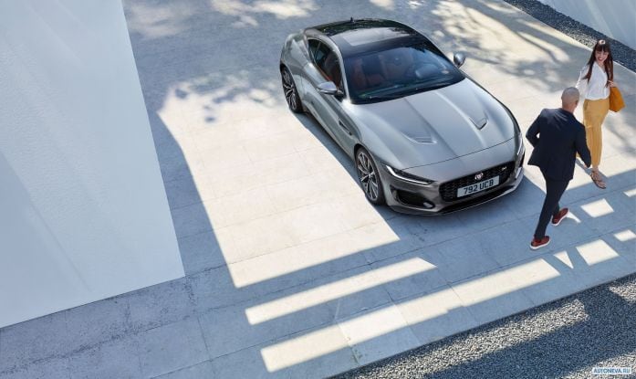 2021 Jaguar F-type - фотография 24 из 31