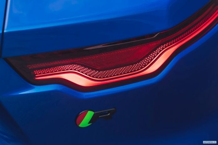 2021 Jaguar F-type - фотография 29 из 31 2021 Jaguar F-type - фотография 29 из 31