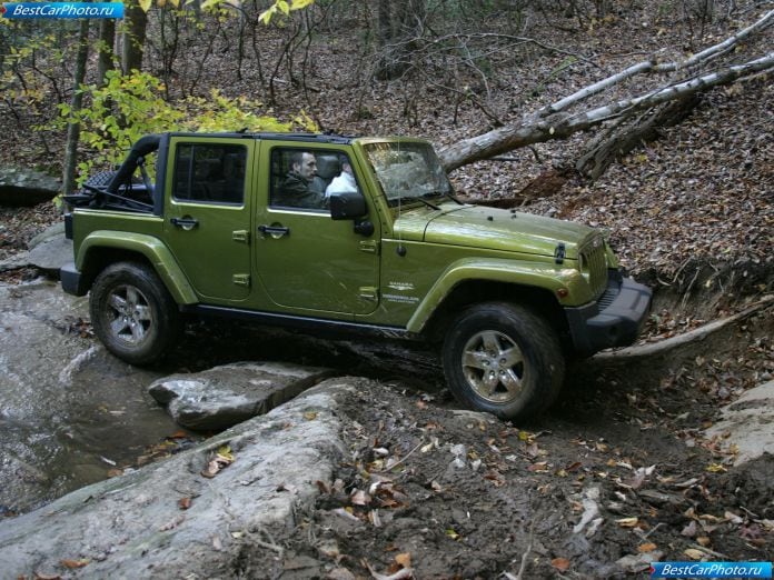 2007 Jeep Wrangler Unlimited - фотография 16 из 39