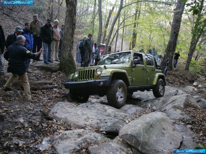 2007 Jeep Wrangler Unlimited - фотография 19 из 39