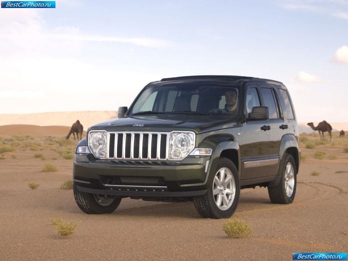 2008 Jeep Cherokee - фотография 6 из 27