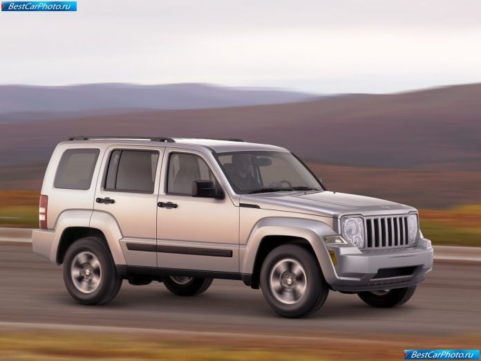 2008 Jeep Liberty - фотография 3 из 33