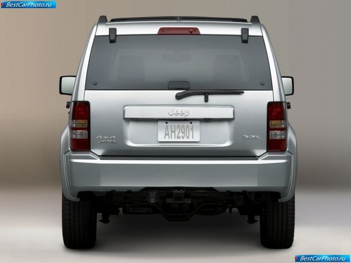 2008 Jeep Liberty - фотография 11 из 33