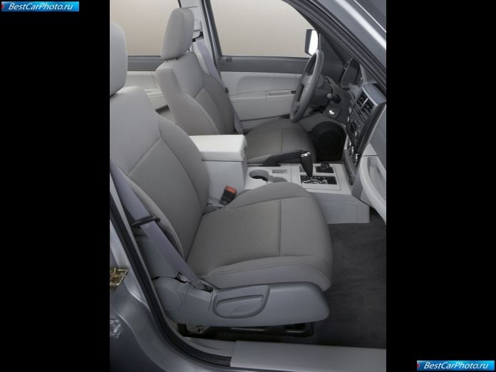 2008 Jeep Liberty - фотография 22 из 33
