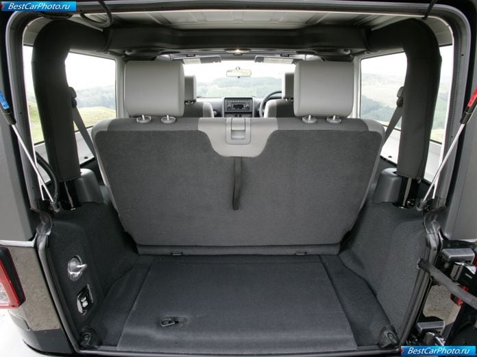 2008 Jeep Wrangler Uk Version - фотография 14 из 16