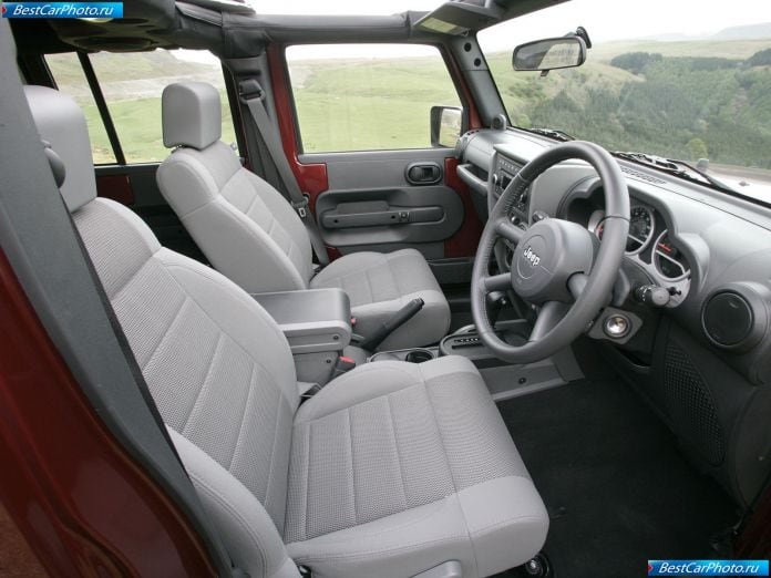 2008 Jeep Wrangler Unlimited Uk Version - фотография 29 из 43
