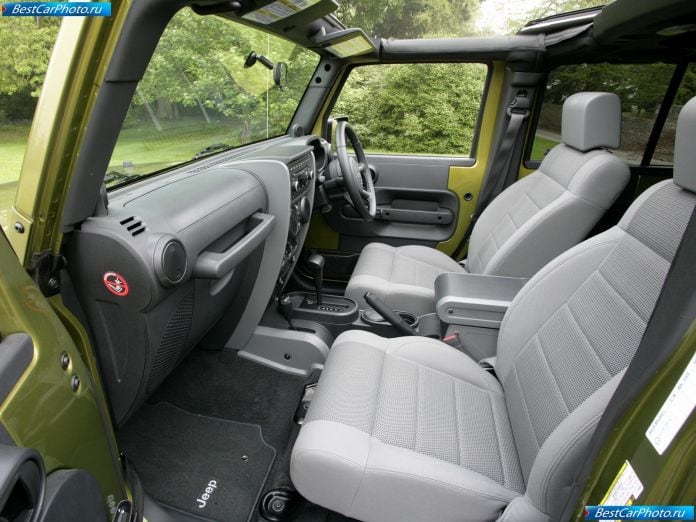 2008 Jeep Wrangler Unlimited Uk Version - фотография 30 из 43