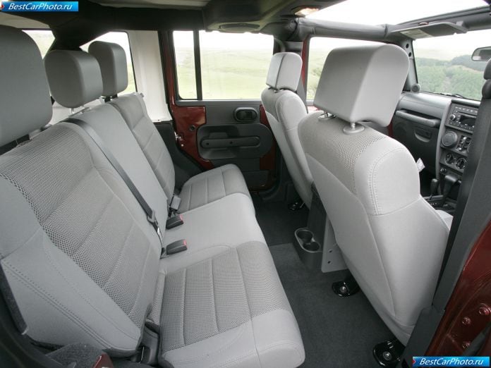 2008 Jeep Wrangler Unlimited Uk Version - фотография 31 из 43