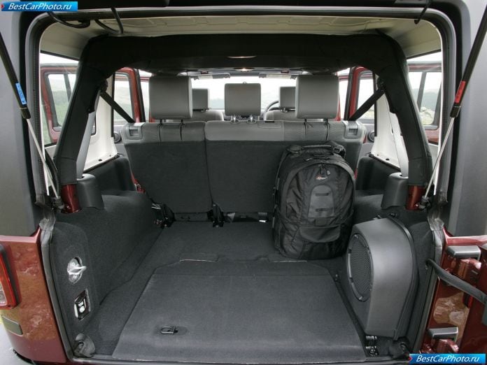 2008 Jeep Wrangler Unlimited Uk Version - фотография 33 из 43