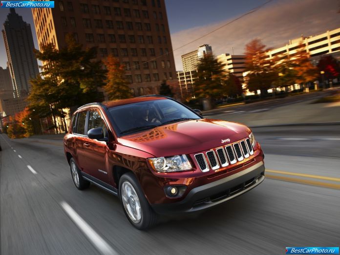 2011 Jeep Compass - фотография 8 из 53