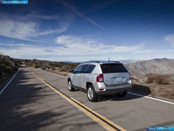 2011 Jeep Compass - фотография 26 из 53
