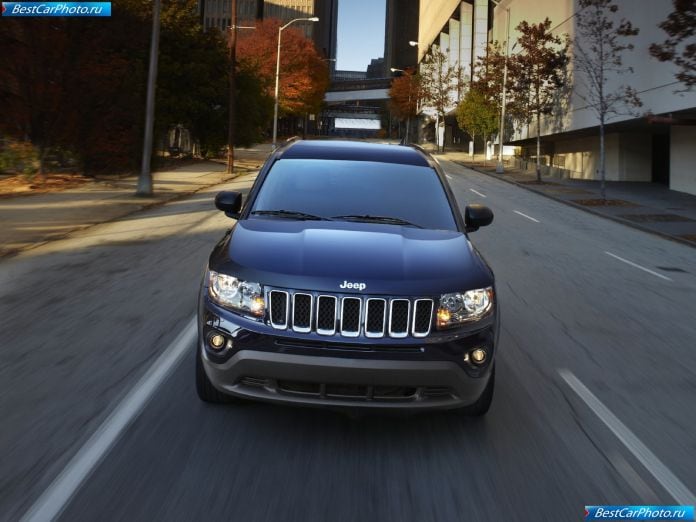 2011 Jeep Compass - фотография 28 из 53