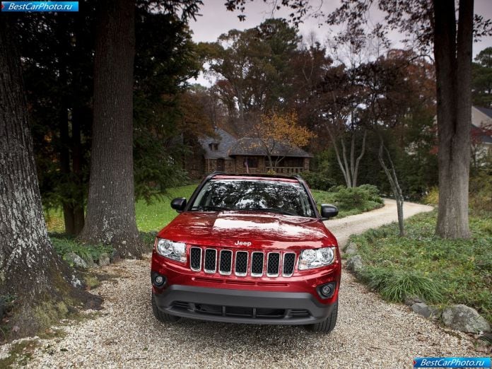2011 Jeep Compass - фотография 29 из 53