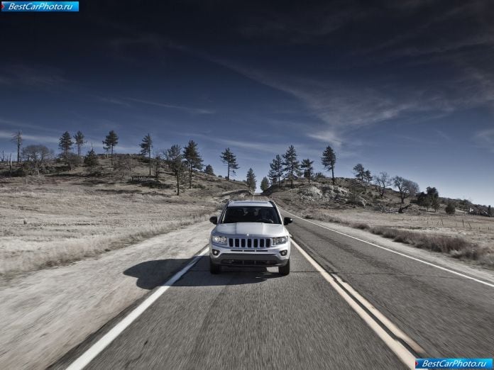 2011 Jeep Compass - фотография 32 из 53