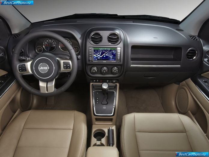 2011 Jeep Compass - фотография 34 из 53