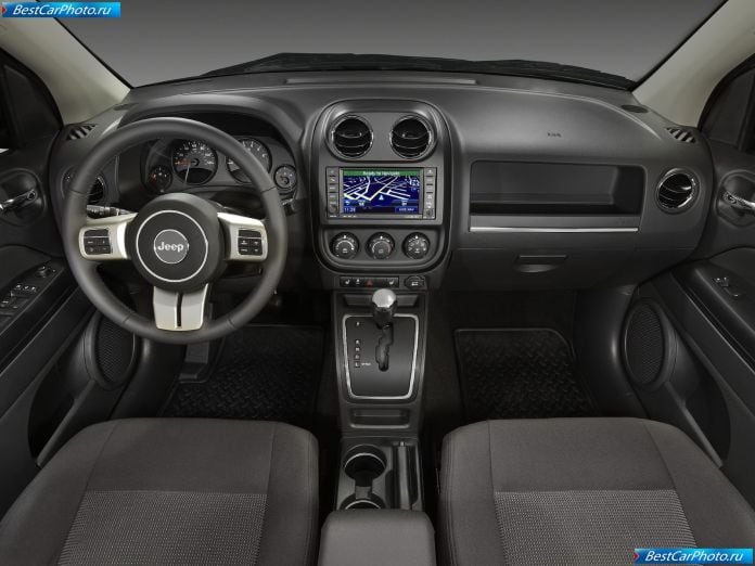 2011 Jeep Compass - фотография 35 из 53