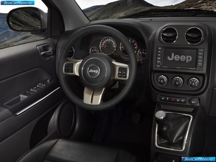 2011 Jeep Compass - фотография 37 из 53