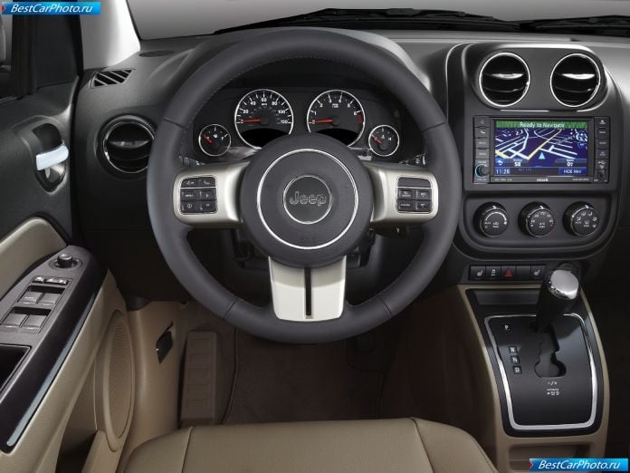 2011 Jeep Compass - фотография 38 из 53