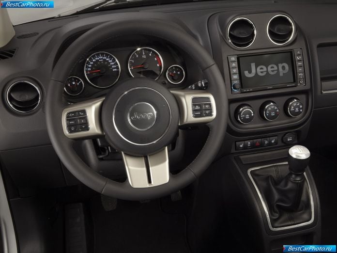2011 Jeep Compass - фотография 39 из 53