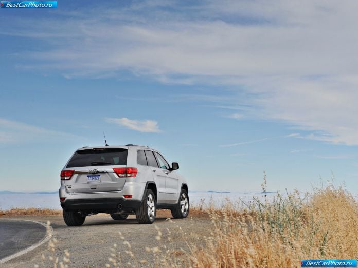 2011 Jeep Grand Cherokee - фотография 26 из 88