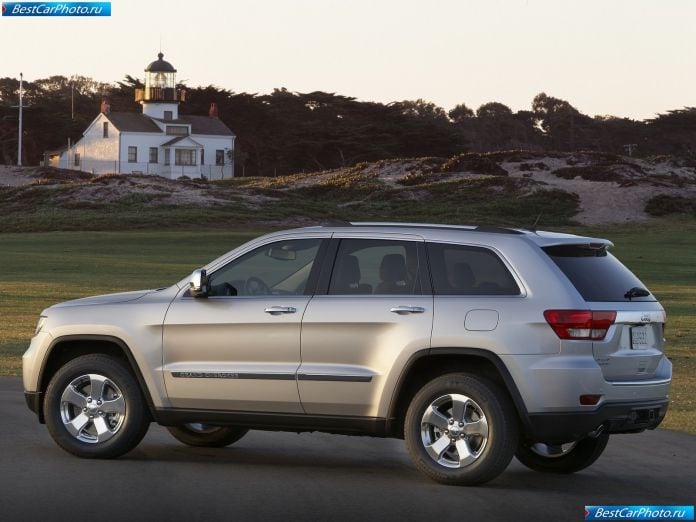 2011 Jeep Grand Cherokee - фотография 31 из 88