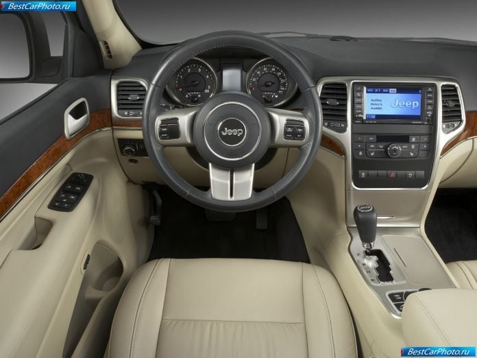 2011 Jeep Grand Cherokee - фотография 42 из 88