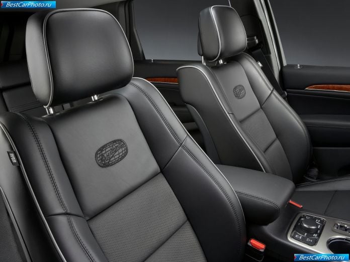 2011 Jeep Grand Cherokee - фотография 44 из 88